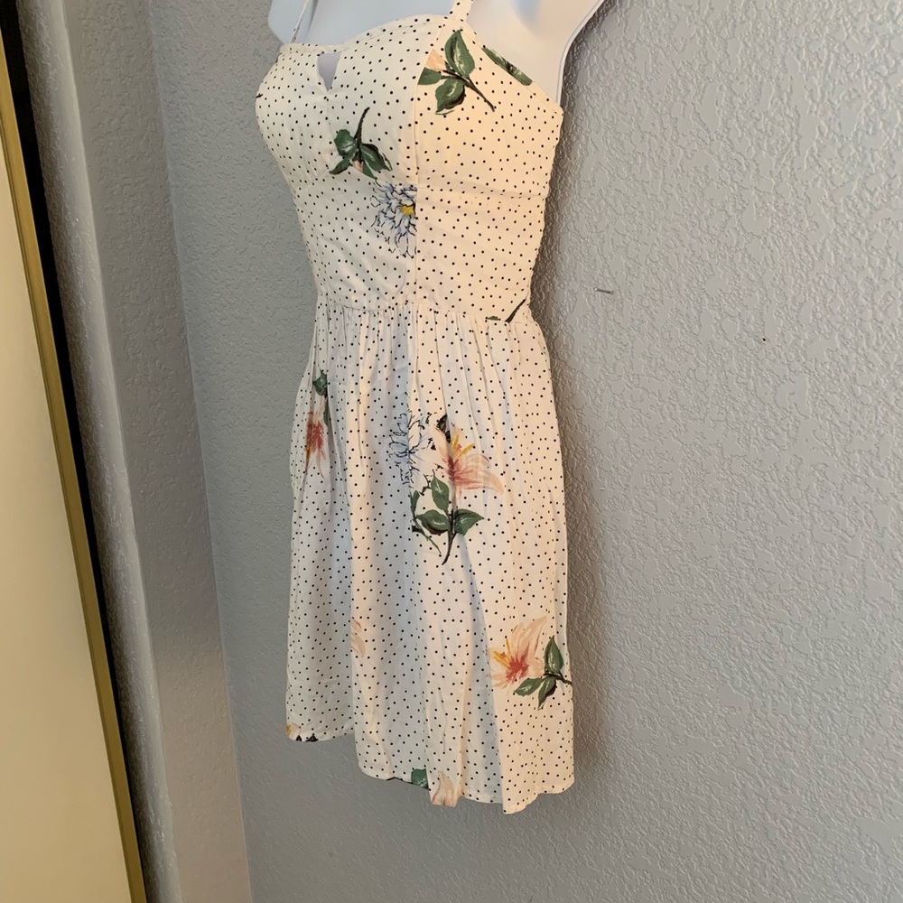 AUW size small dress - Picture 3 of 7